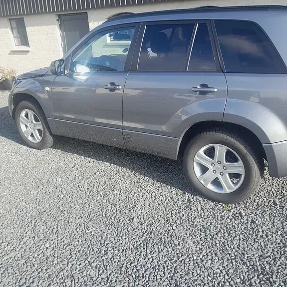 Suzuki Grand Vitara 2007 photo 4