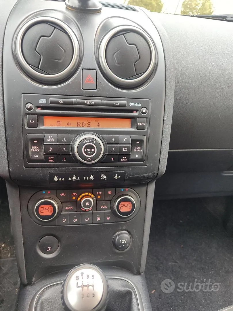 Nissan Qashqai 2009 photo 4