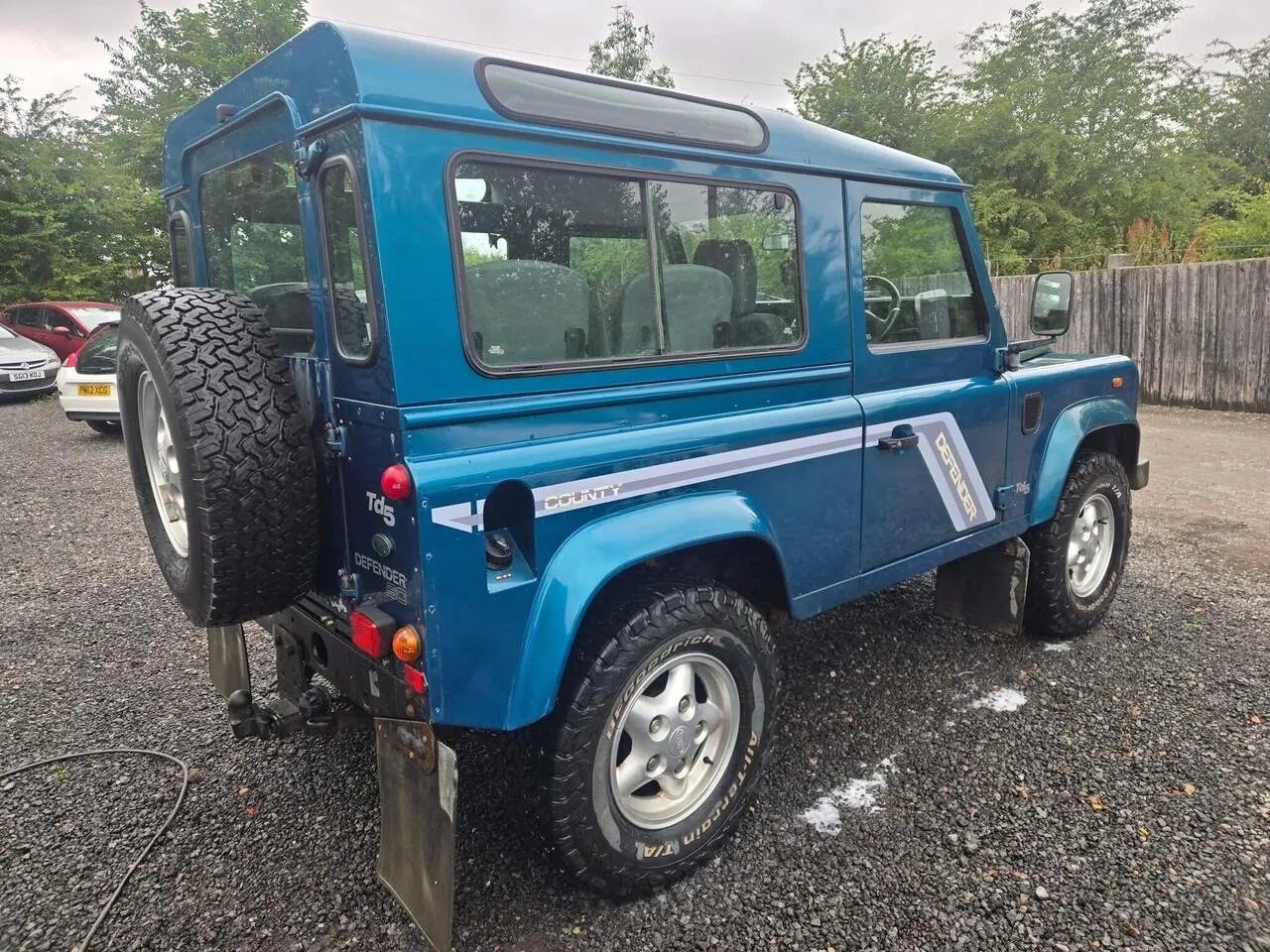 Land Rover Defender 90 1999 photo 5