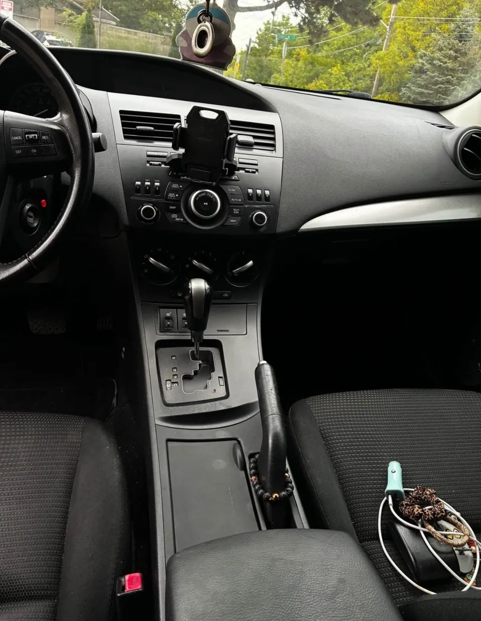Mazda 3 2012 photo 3