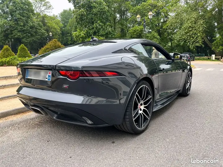 Jaguar F-Type 2020 photo 2