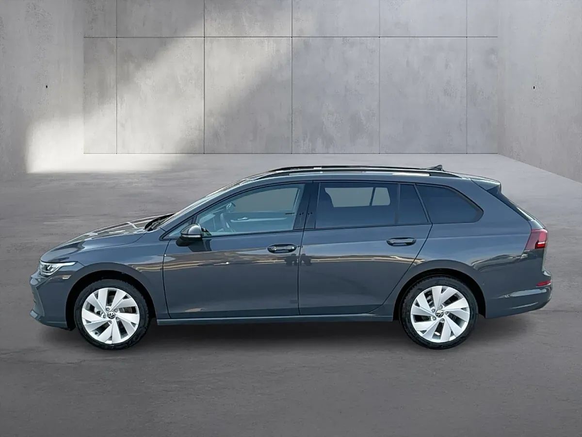 Volkswagen Golf 2026 photo 2