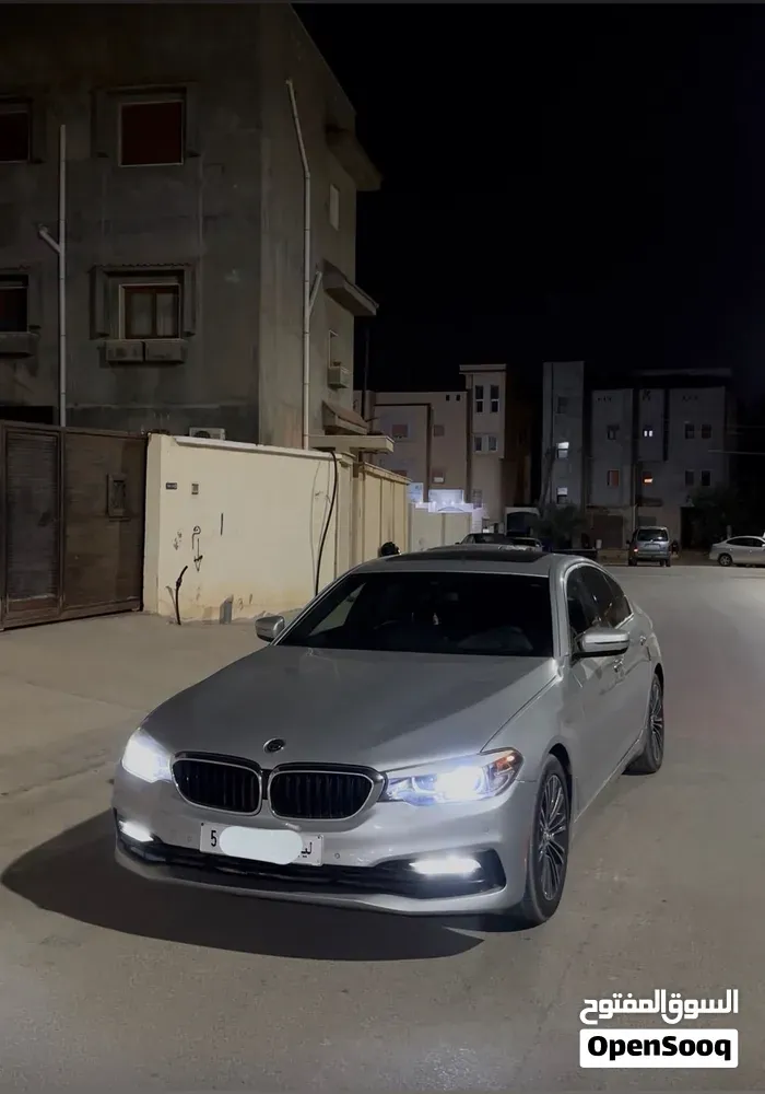BMW 5 Series 2019 photo 2