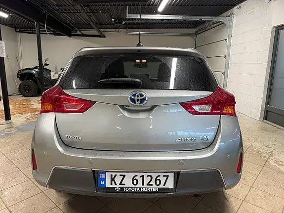 Toyota Auris 2013 photo 4