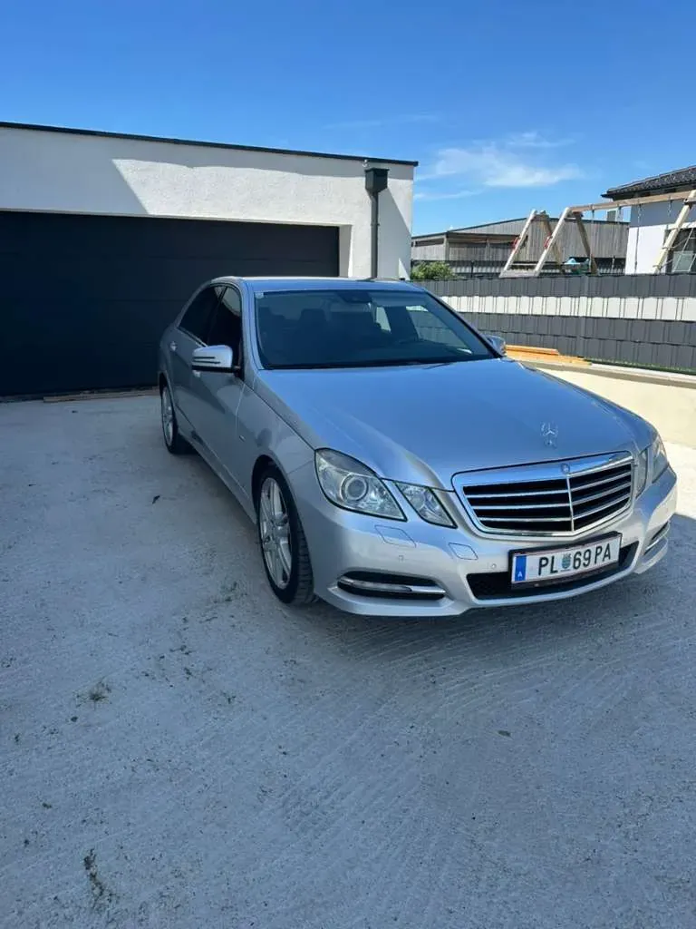 Mercedes-Benz Eklasse 2011 photo 3