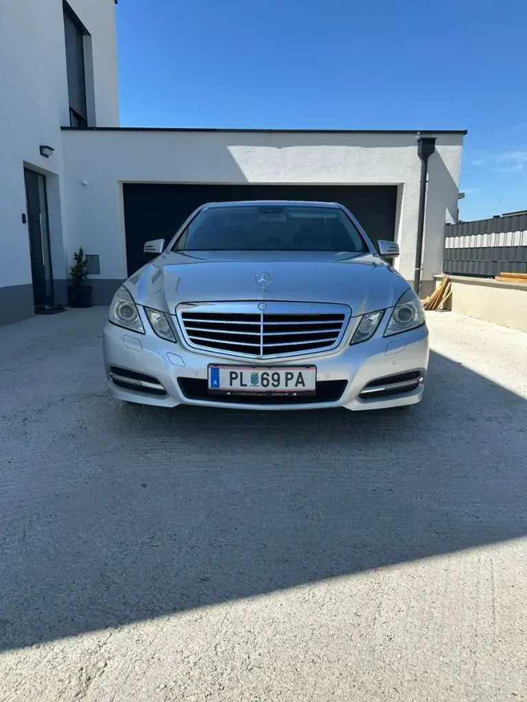 Mercedes-Benz Eklasse 2011 photo 2