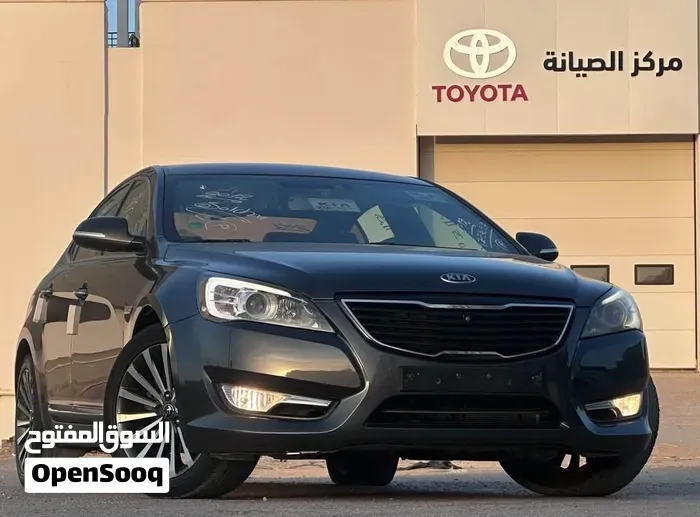 Kia Cadenza 2012 photo 2