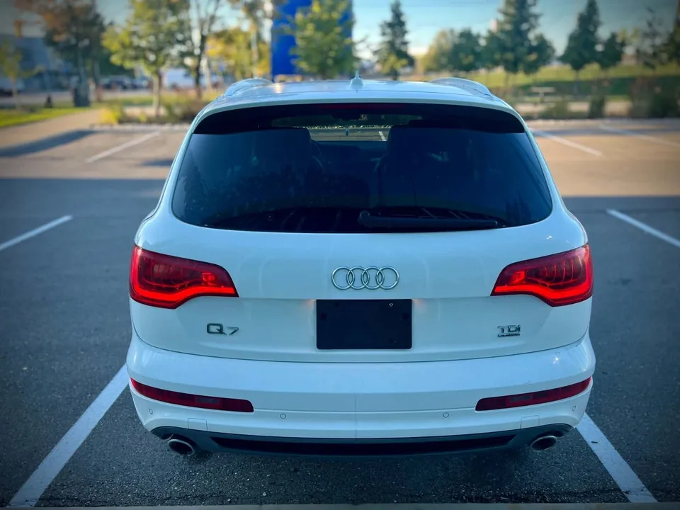 Audi Q7 2012 photo 5