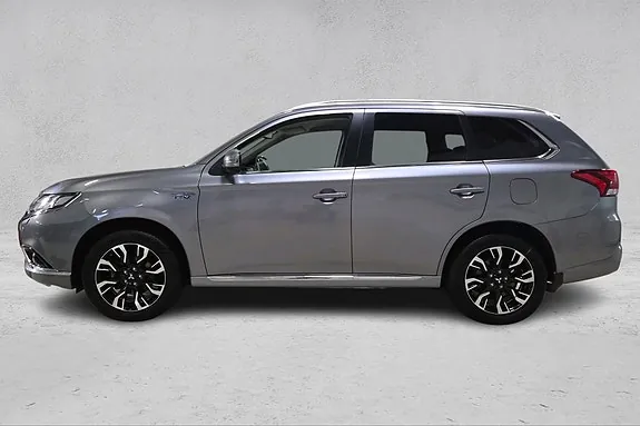 Mitsubishi Outlander 2016 photo 2