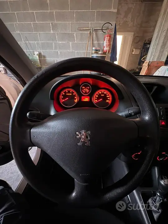 Peugeot 206 2009 photo 4