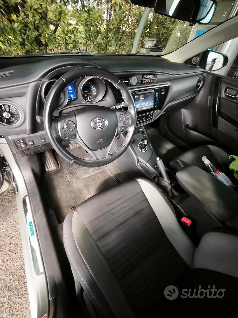 Toyota Auris 2016 photo 5
