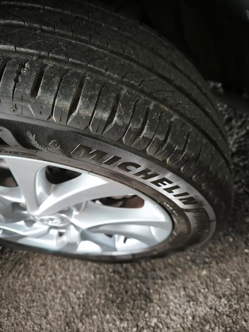 Toyota Auris 2016 photo 4