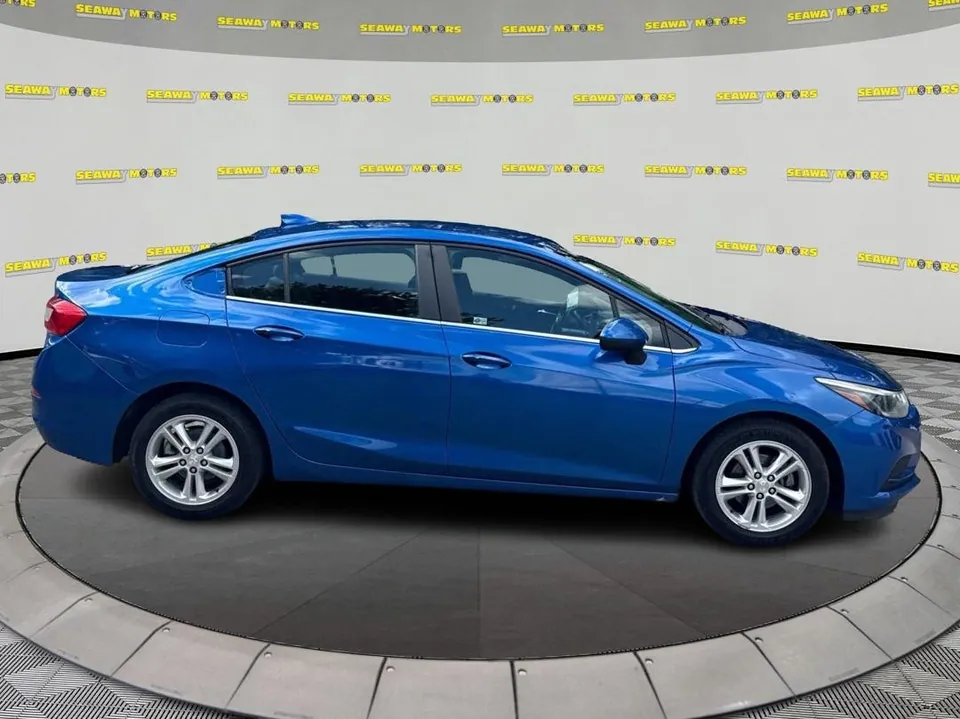 Chevrolet Cruze 2018 photo 2