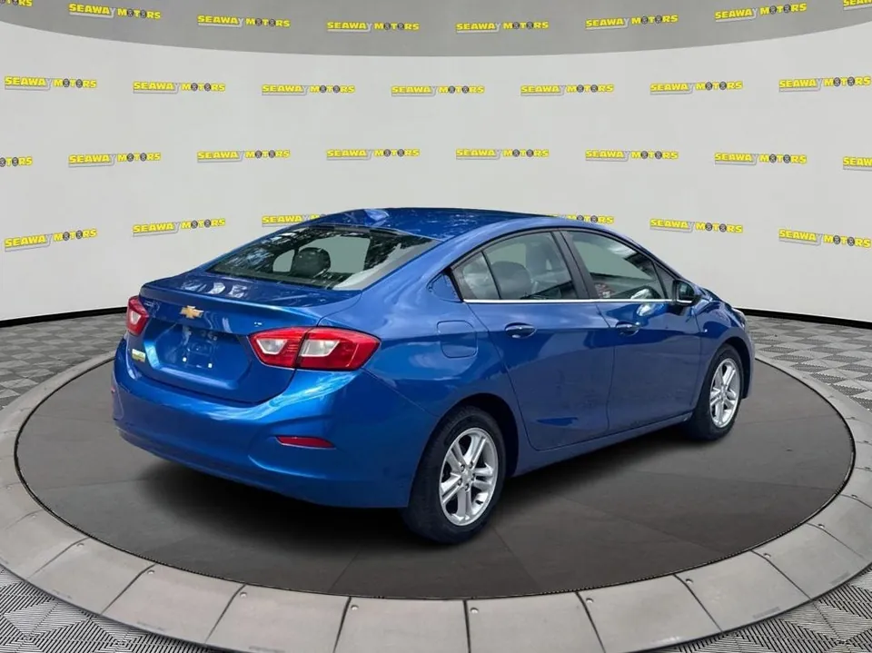 Chevrolet Cruze 2018 photo 3