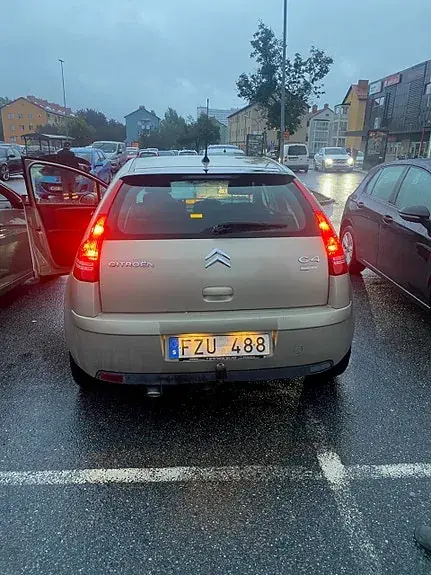 Citroen C4 2008 photo 4