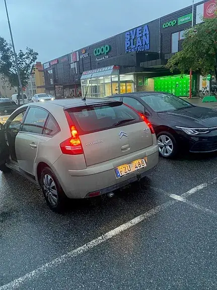 Citroen C4 2008 photo 2