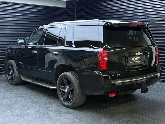 Chevrolet Tahoe 2016 photo 2