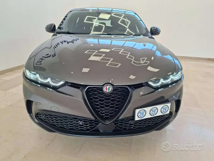 Alfa Romeo Tonale 2024 photo 2