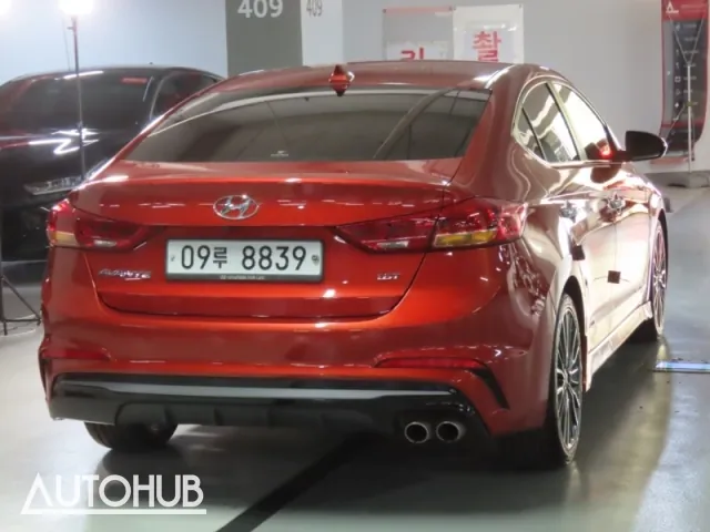 Hyundai Avante 2018 photo 3