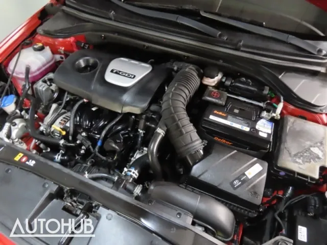 Hyundai Avante 2018 photo 5