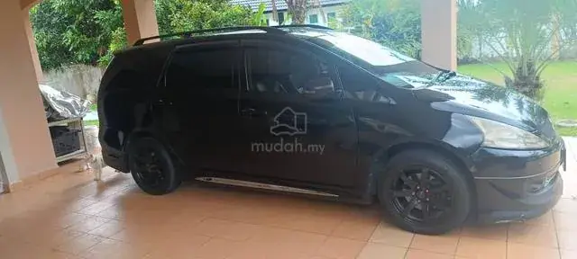 Mitsubishi Grandis