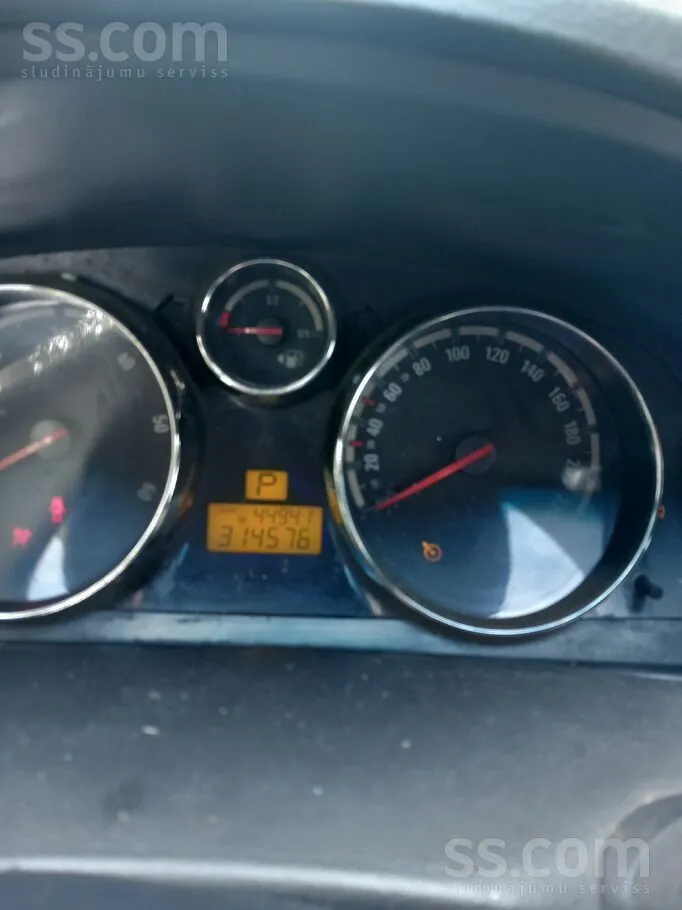 Opel Antara 2007 photo 2