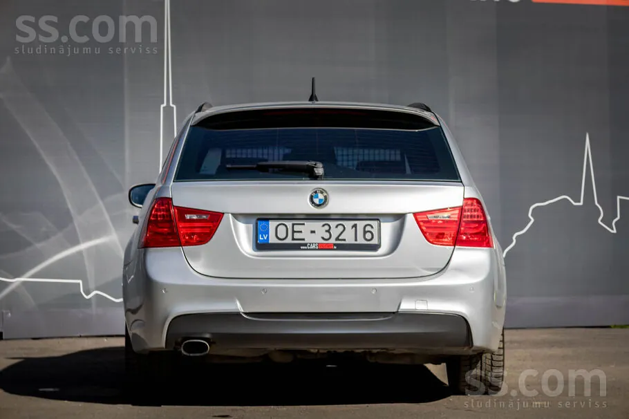BMW 320 2011 photo 5