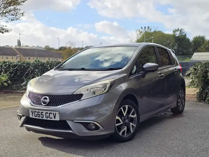 Nissan Note 2015 photo 2