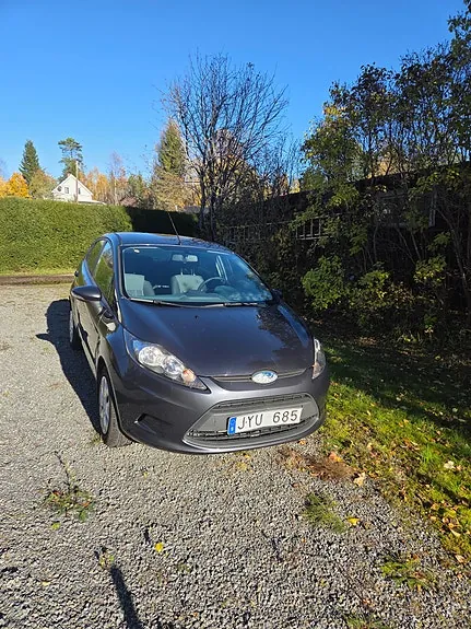 Ford Fiesta 2010 photo 4