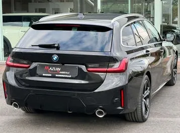 BMW 3 Series 2023 photo 2