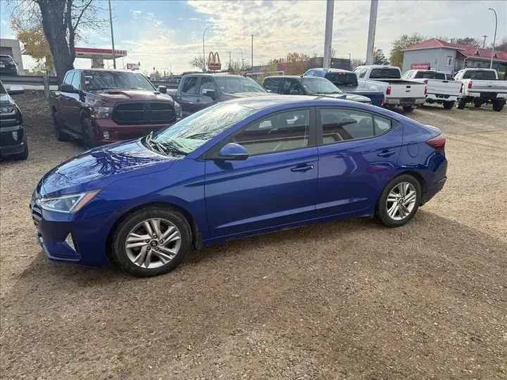 Hyundai Elantra 2020 photo 3