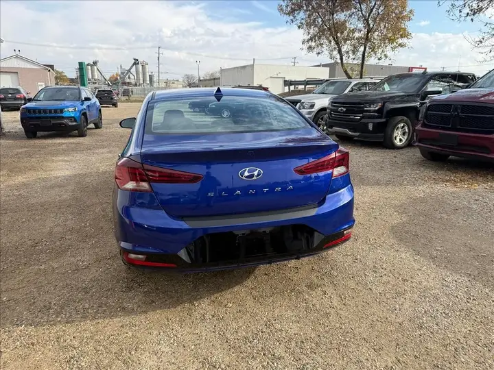 Hyundai Elantra 2020 photo 4