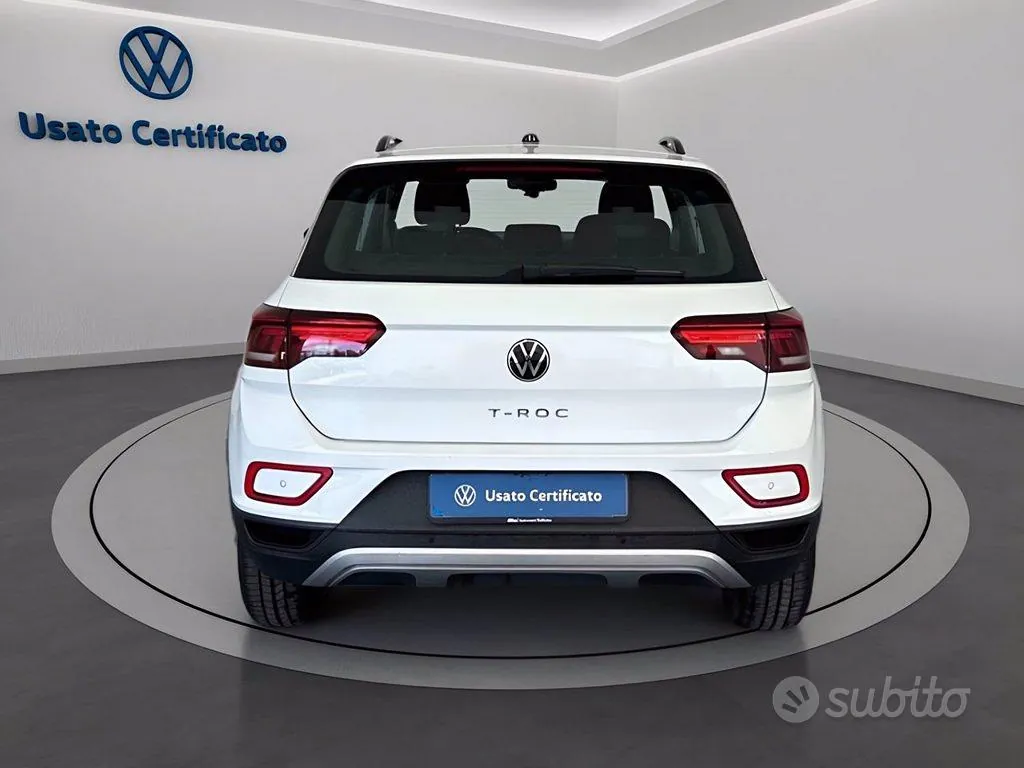 Volkswagen T-Roc 2023 photo 4