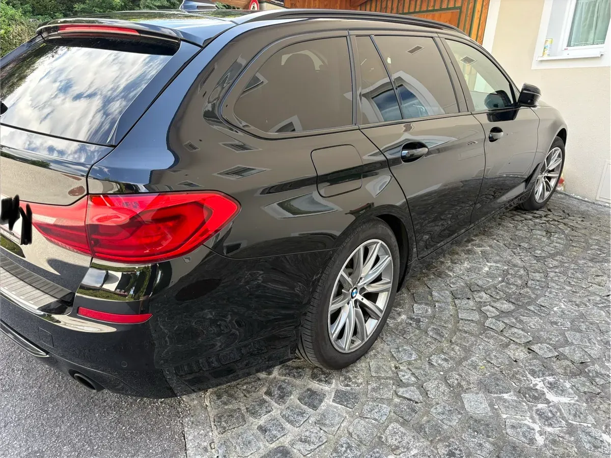 BMW 5 Series 2019 photo 3