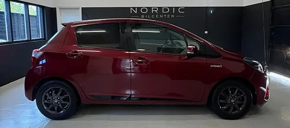 Toyota Yaris 2017 photo 4