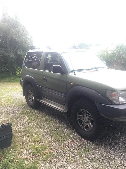 Toyota Land Cruiser 1998 photo 2