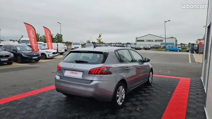 Peugeot 308 2020 photo 5
