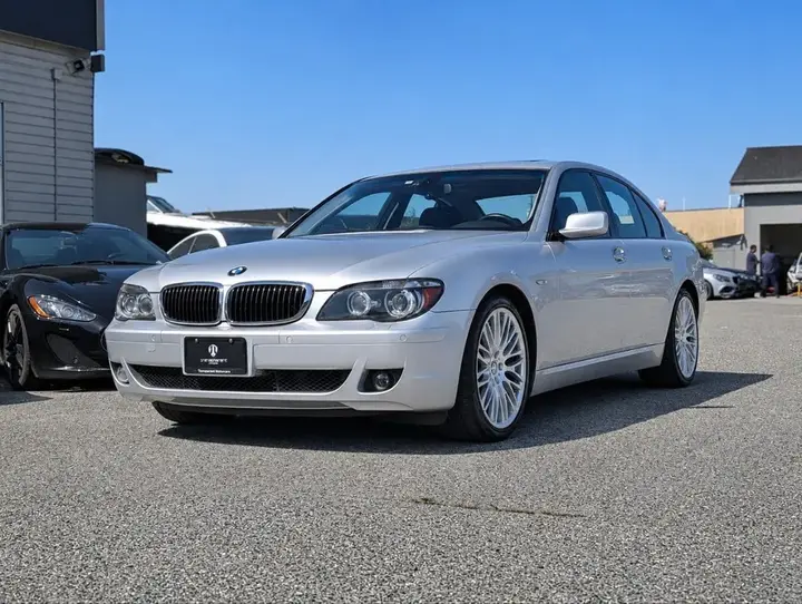 BMW 7 Series 2006 photo 2