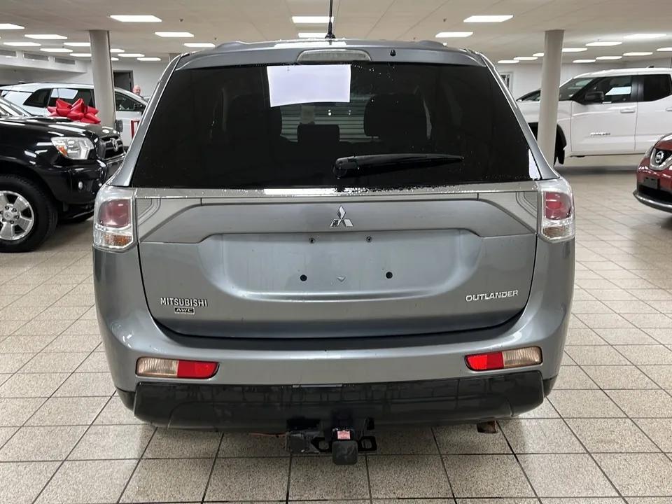 Mitsubishi Outlander 2014 photo 5