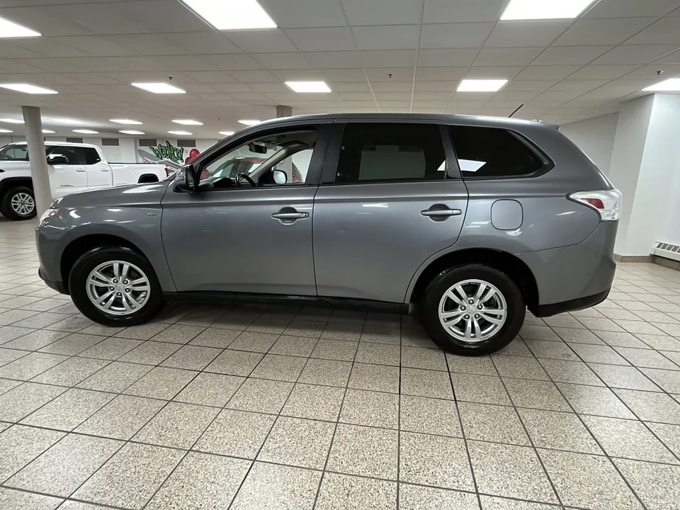 Mitsubishi Outlander 2014 photo 3