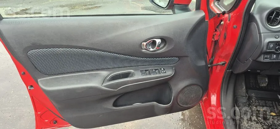 Nissan Note 2015 photo 5