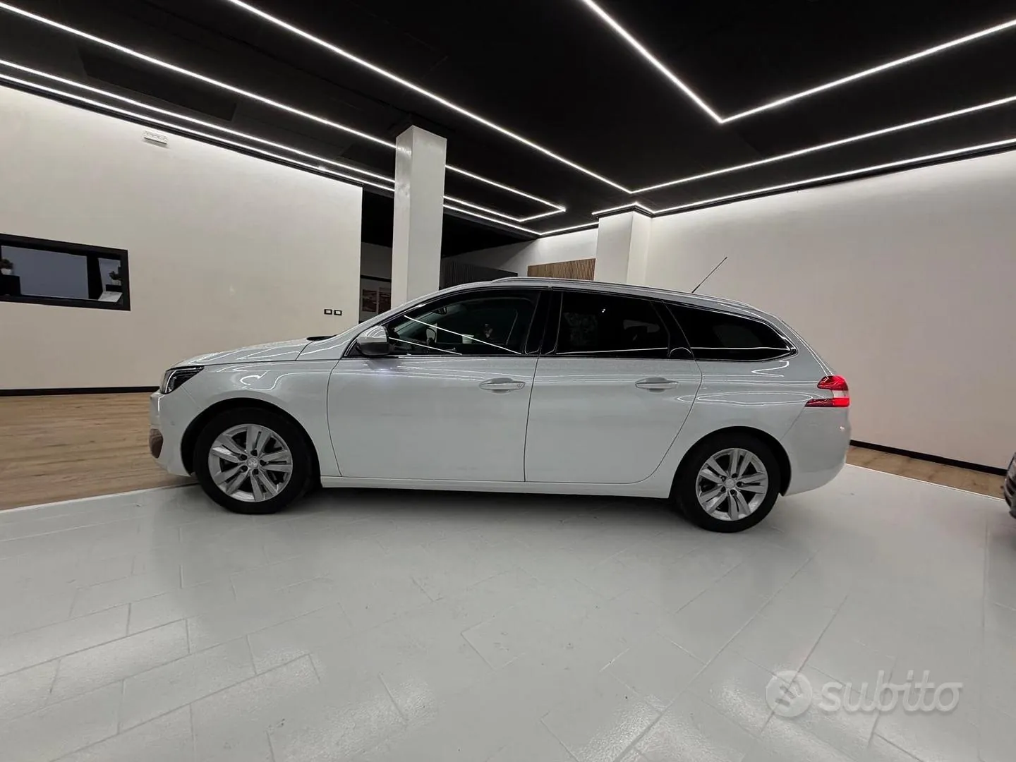 Peugeot 308 2016 photo 3