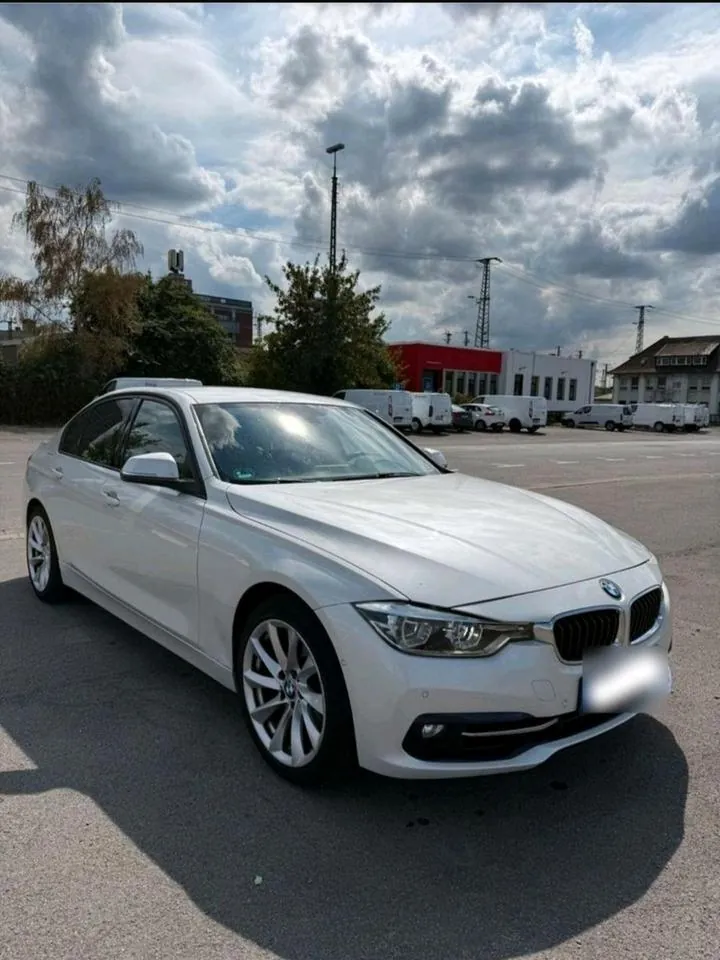 BMW 318I