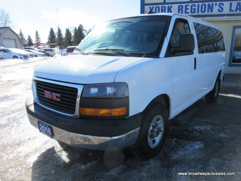 GMC Savana 2016 photo 2