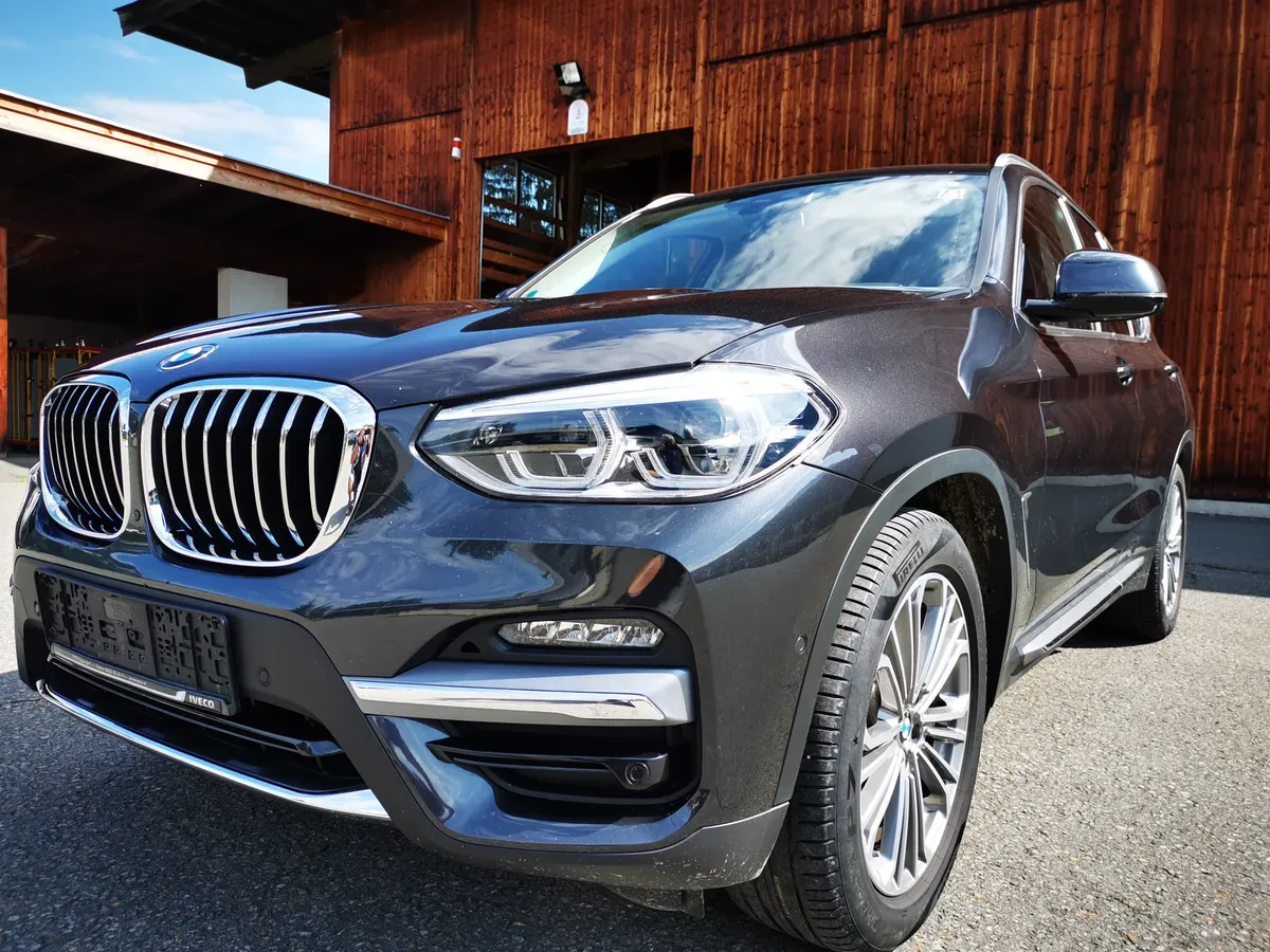 BMW X3 2021 photo 2