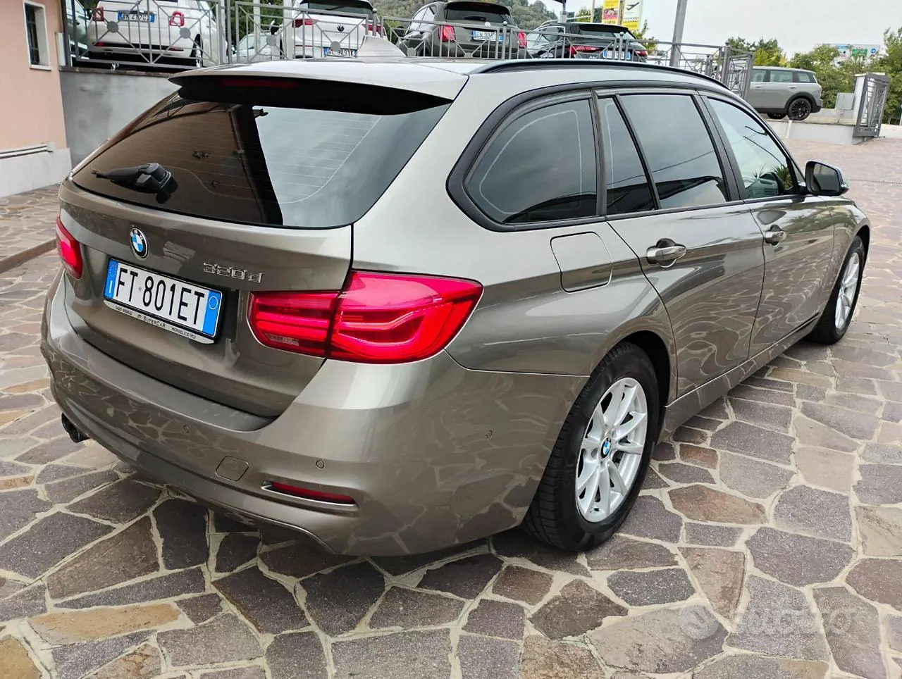 BMW 3 Series 2019 photo 3