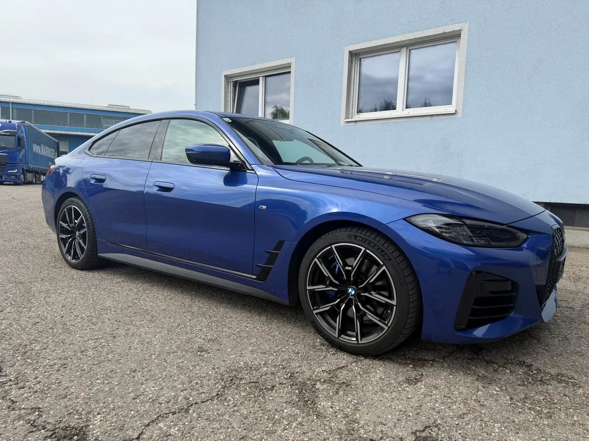 BMW 4 Series 2023 photo 2