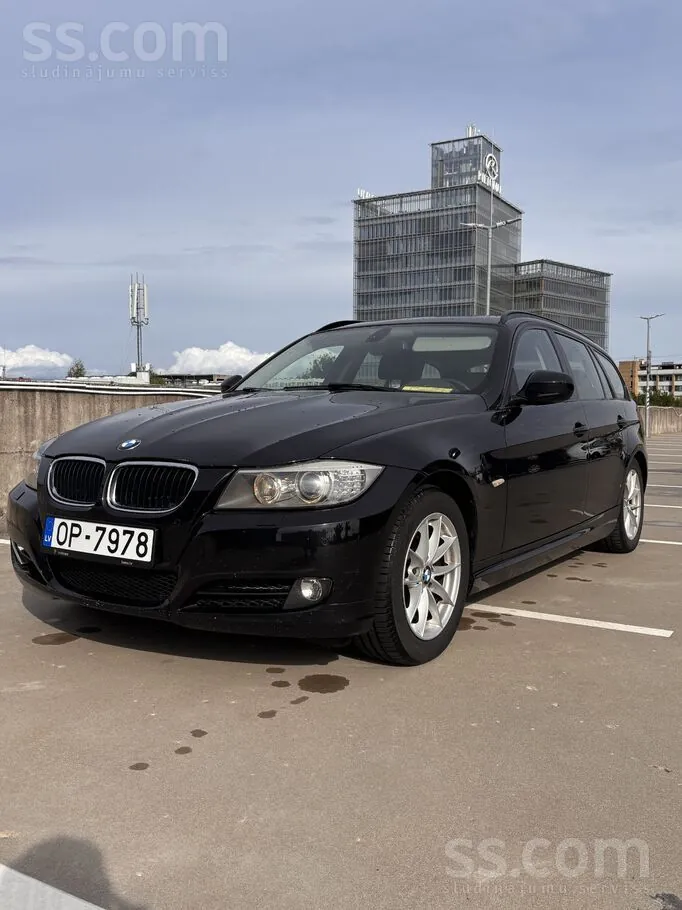 BMW 320D 2011 photo 5