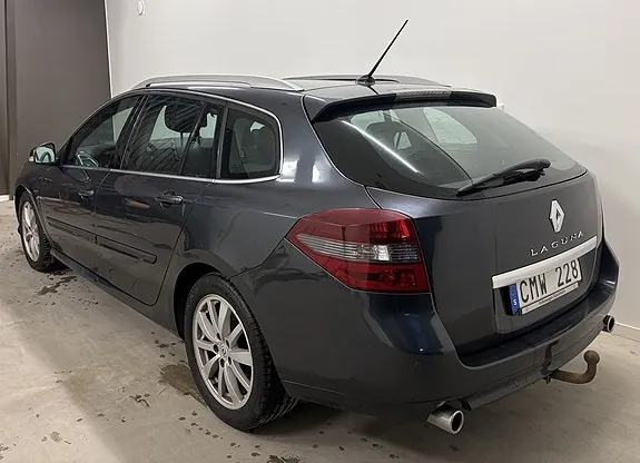 Renault Laguna 2011 photo 3