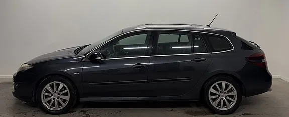Renault Laguna 2011 photo 2